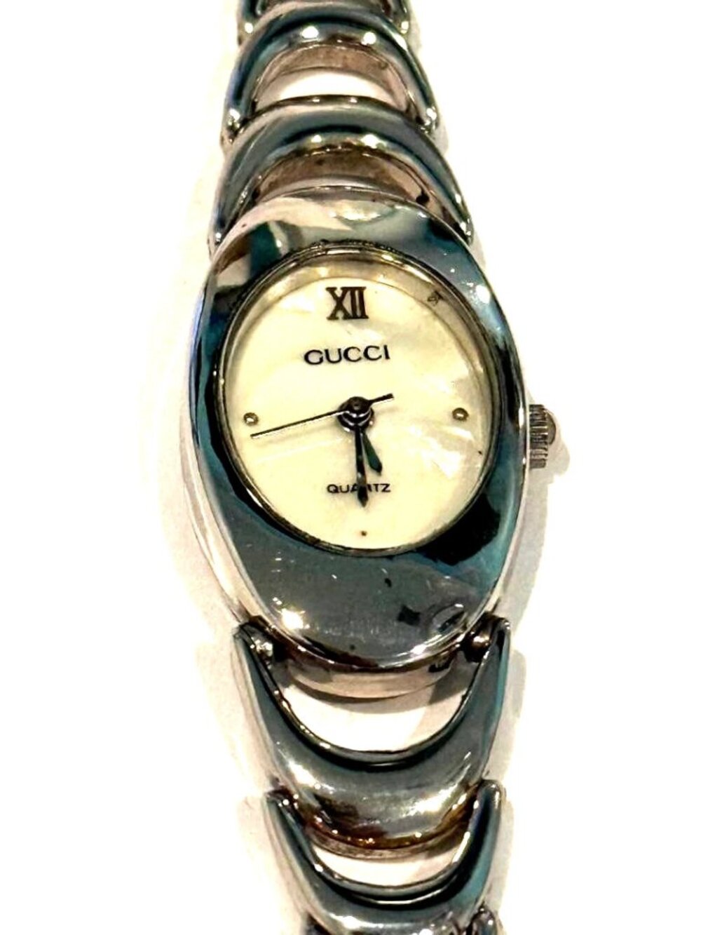Gucci Ladies Watch, Stainless Steel New Polish/Battery G56